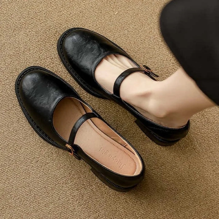 Femke | Tijdloze schoenen met bandje