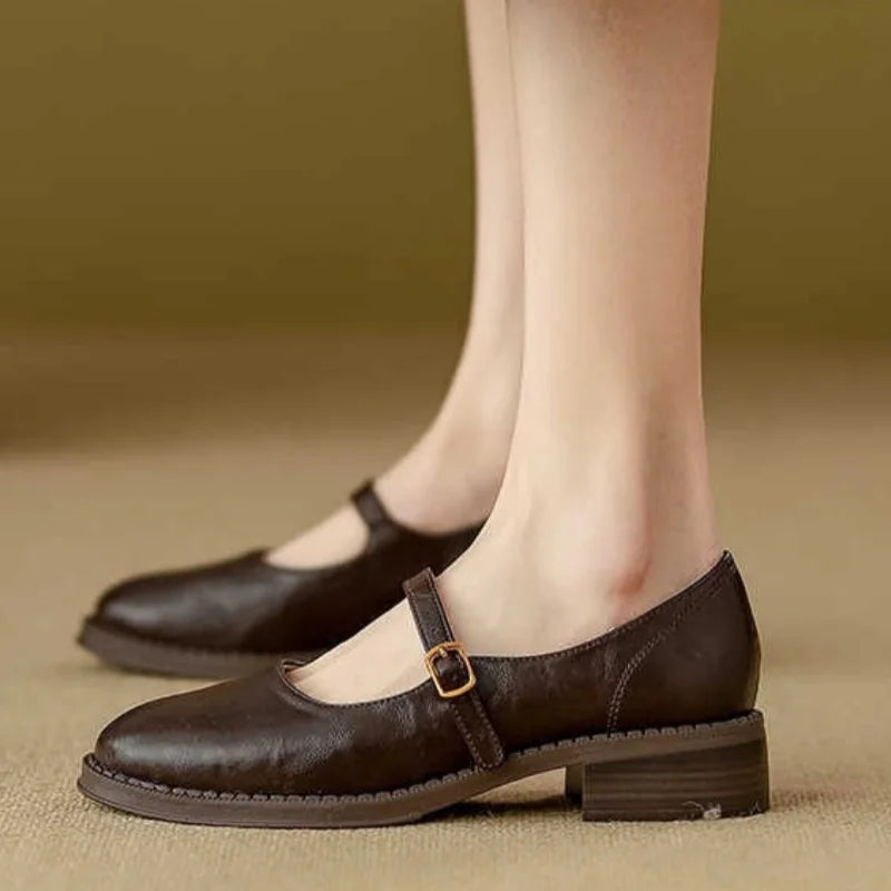 Femke | Tijdloze schoenen met bandje
