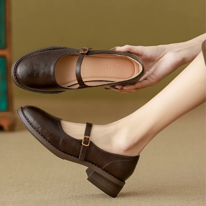 Femke | Tijdloze schoenen met bandje